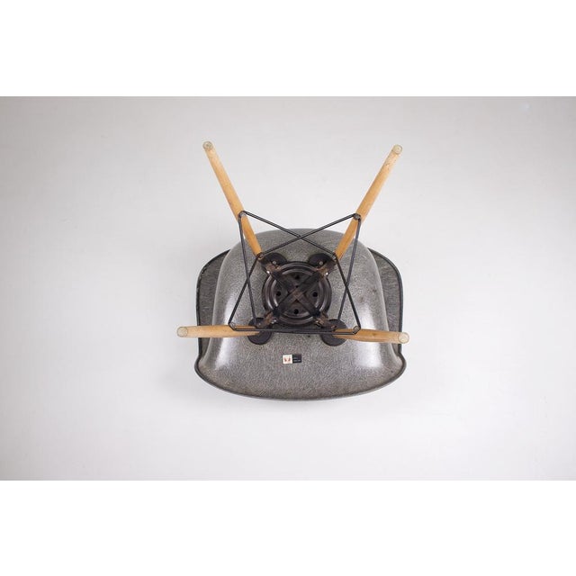 Paw Swivel Chair in Fiberglass by Charles & Ray Eames for Herman Miller, 1953 For Sale - Image 10 of 12