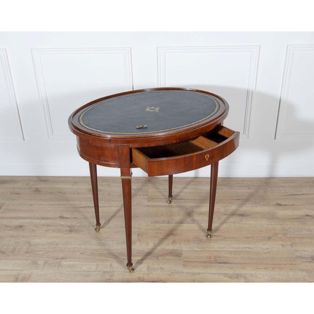 19th Century Louis XVI–Style Multifunction Oval Mahogany Table with Triple Tops For Sale - Image 9 of 13