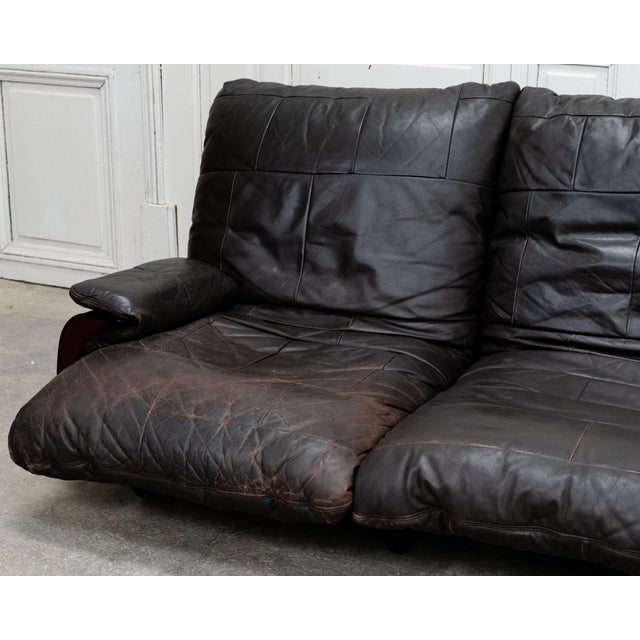 Mid-Century Modern Vintage Marsala Sofa and Ottoman in Brown Leather from Ligne Roset, 1980s, Set of 2 For Sale - Image 3 of 13