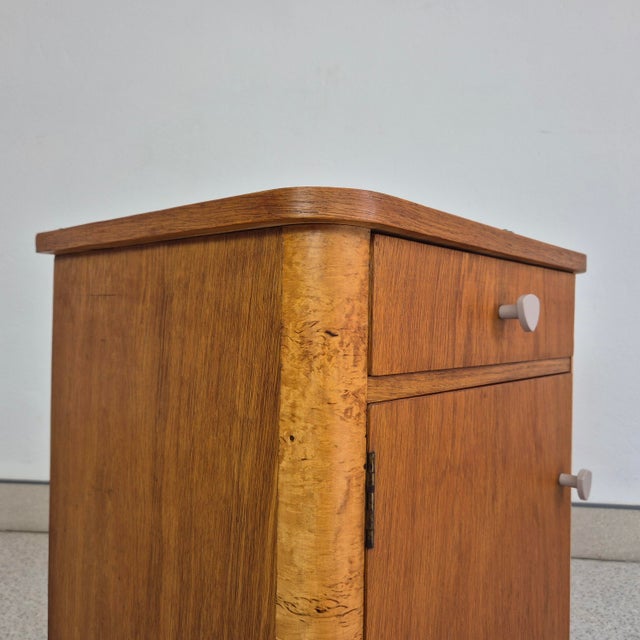 1950s Small Art Deco Cabinet in Oak Veneer and Birch Burl, Germany, 1950s For Sale - Image 5 of 12