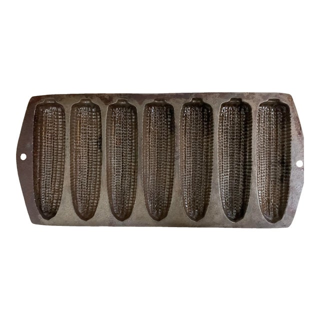 Vintage Cast Iron Corn Shape Cast Iron Cornbread Pan For Sale