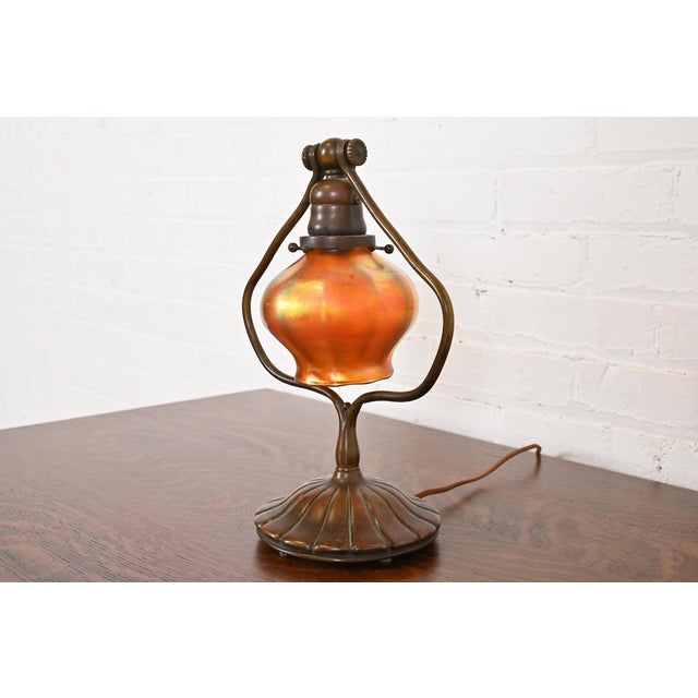 Art Deco Tiffany Studios New York Bronze Harp Favrile Iridescent Art Glass Desk Lamp For Sale - Image 3 of 12