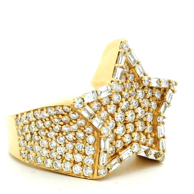 1990s Italian Diamond Star Cocktail Ring in 18k Yellow Gold, Size 7 For Sale - Image 14 of 17