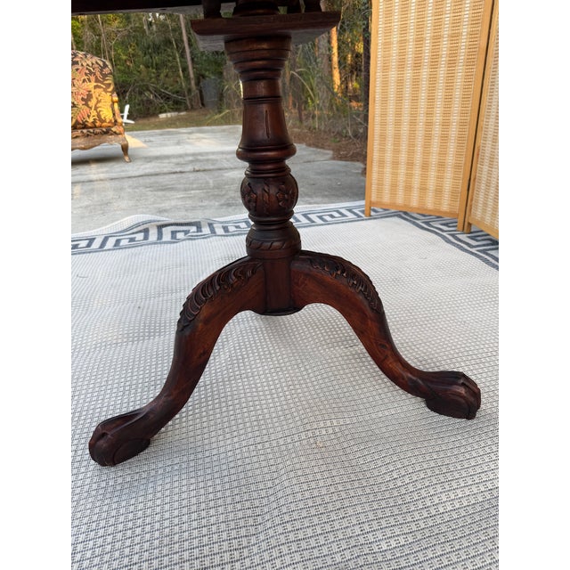 Antique Round Tilt-Top Pedestal Table With Pie Crust Detail For Sale - Image 13 of 18
