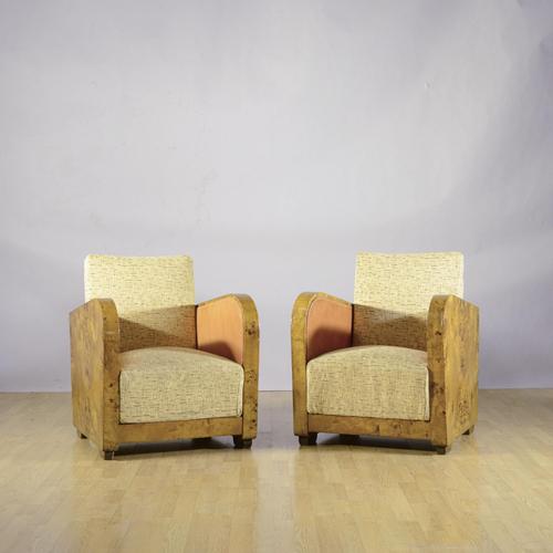 This splendid pair of club chairs is an excellent example of the art deco style of the 1930s. The design is characterized...