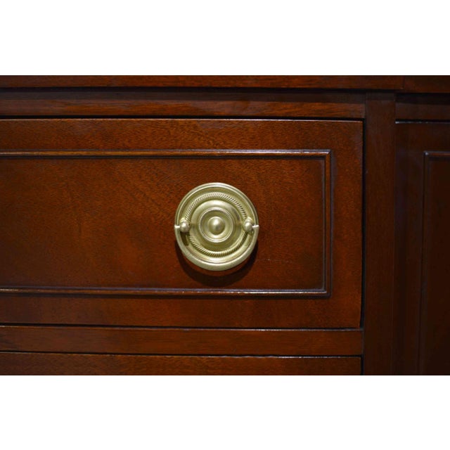 Mid Century Traditional Style Mahogany Display Curio China Cabinet by RWay For Sale - Image 9 of 14