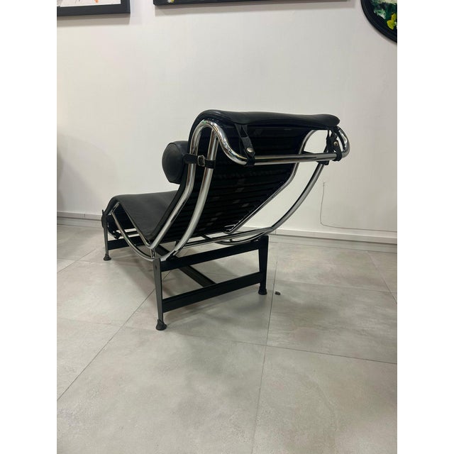 LC4 Chaise Longue by Le Corbusier for Alivar, 1990s For Sale - Image 6 of 9
