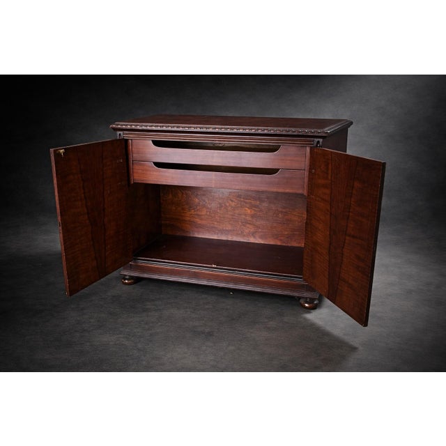 Mid 20th Century Vintage Baker Mahogany Entry Cabinet / Console With Carved Urn Doors and Interior Drawers For Sale - Image 5 of 12