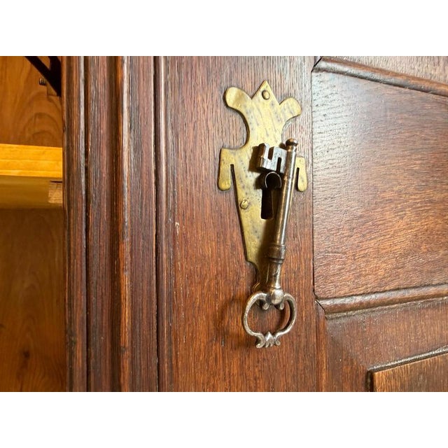 Baroque Hall Cabinet in Oak Wood For Sale - Image 14 of 18