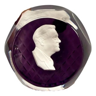 Late 20th Century Cristal d'Albret France Franklin D Roosevelt Sulphide Paperweight Faceted Purple For Sale