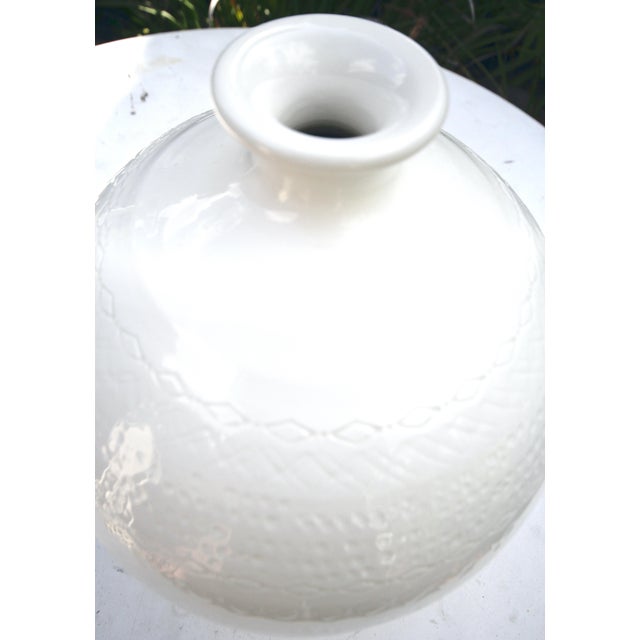 Fine Italian Ceramiche Tadinate Cream Sgraffito Mid-Century Ball Vase For Sale - Image 14 of 15