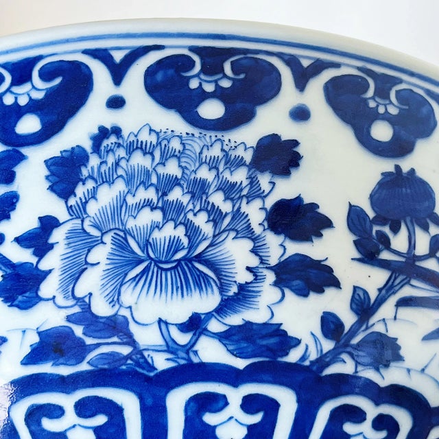 Late 19th Century Chinese Blue and White Porcelain Bowl Depicting Phoenix and Peonies Flowers For Sale In Los Angeles - Image 6 of 10