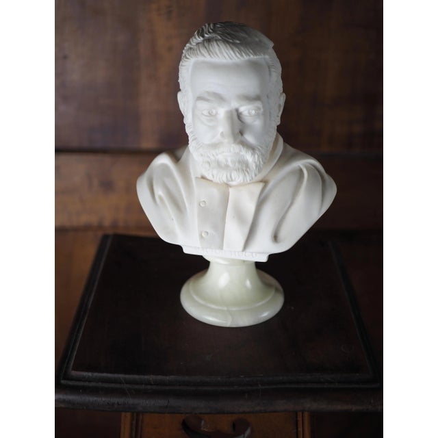 Vintage Arnaldo Giannelli Victor Hugo Alabaster Bust For Sale - Image 4 of 9
