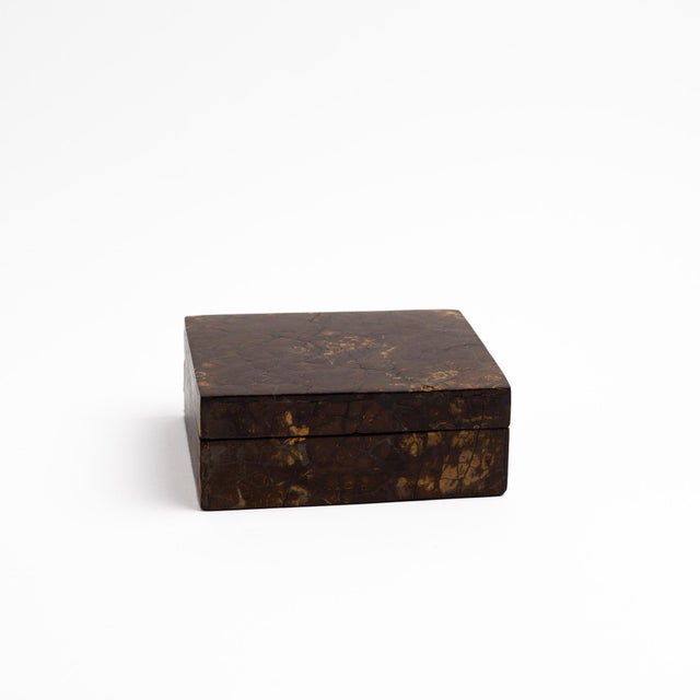 Oggetti Vintage Tessellated Coconut Shell Lidded Box For Sale - Image 4 of 15