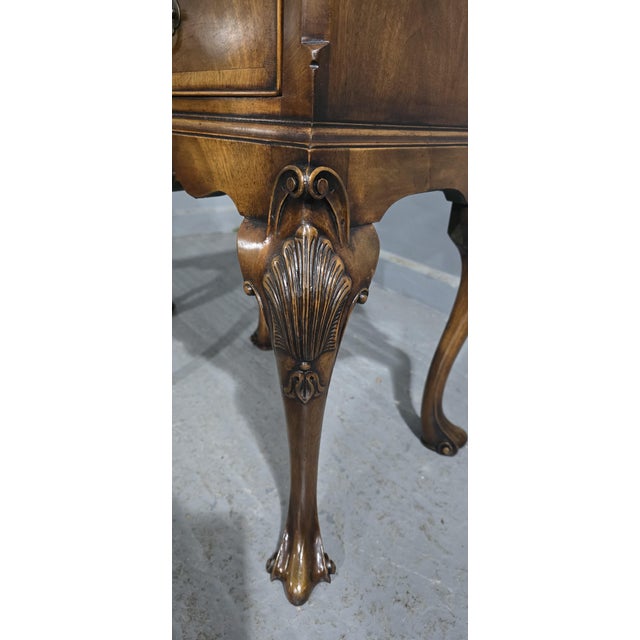 Brown Queen Anne Walnut Bedside Chests of Drawers, 1920, Set of 2 For Sale - Image 8 of 11