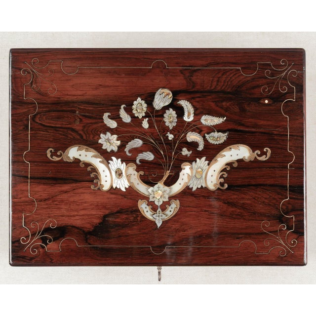 Wood 19th Century French Napoleon III Marquetry Box For Sale - Image 7 of 11