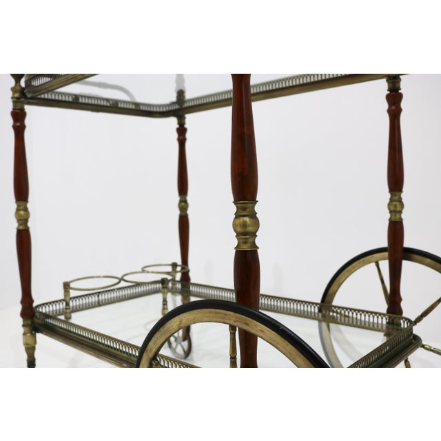 Hollywood Regency Neoclassical Brass Bar Cart with Pinecone Finials from Maison Baguès, France, 1940s For Sale - Image 3 of 18