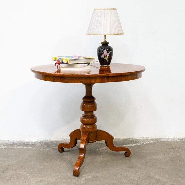 Brown First Half of the 19th Century Round Inlaid Coffee Table by Rolo For Sale - Image 8 of 9