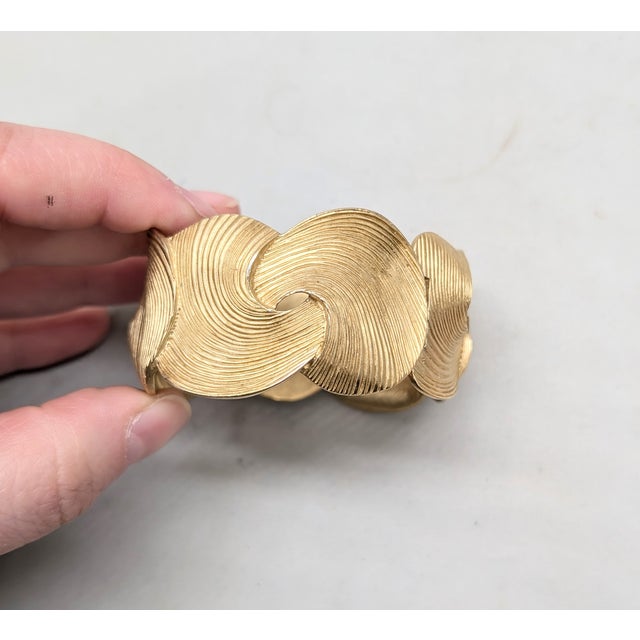 1980s Vintage 1986 Signed Trifari Goldtone & Brown Enamel Cuff Bracelet For Sale - Image 5 of 11