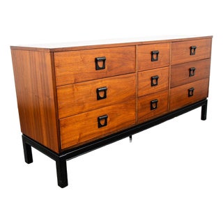 Mid Century Modern Dresser Credenza Dixie 9 Drawer Vintage Walnut Danish Drexel For Sale