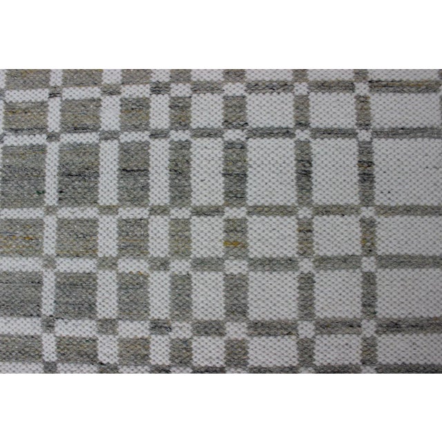 Modern Kilim Rug With Geometric Checkered Pattern in Gray and Ivory Tones For Sale - Image 10 of 13