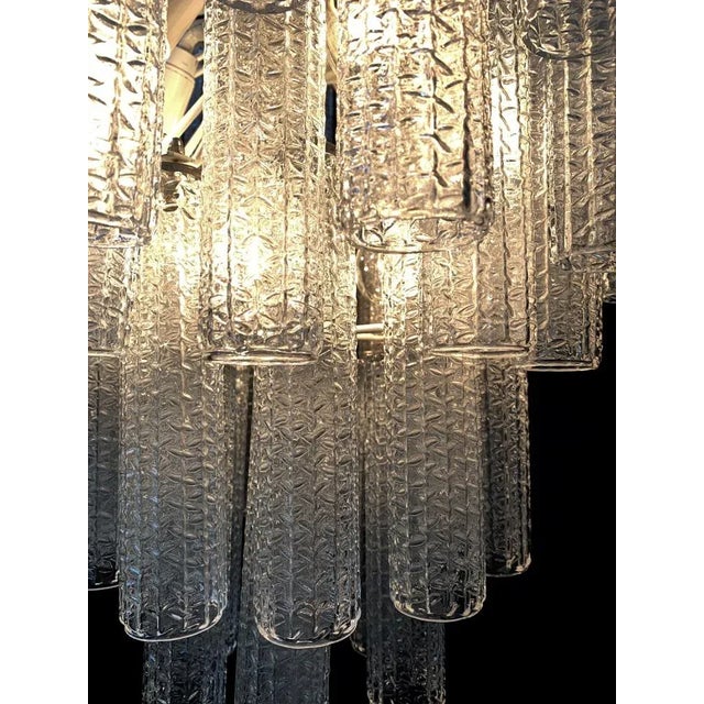 Fantastic chandelier of the years 1970 or so, all original and with electrical system redone. Attributed to the Venini...