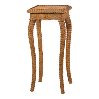 Vintage 1960s Tall Wicker Plant Stand W/ Wavy Cabriole Legs / Palm Beach Regency Pedestal For Sale