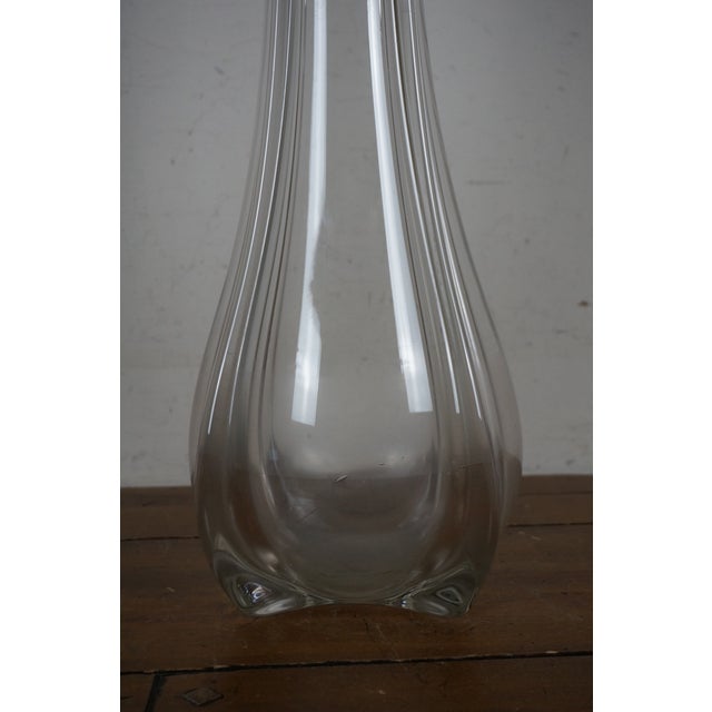 Early 21st Century Large Hand Blown Bulbous Ruffled Art Glass Centerpiece Flower Vase For Sale - Image 5 of 12