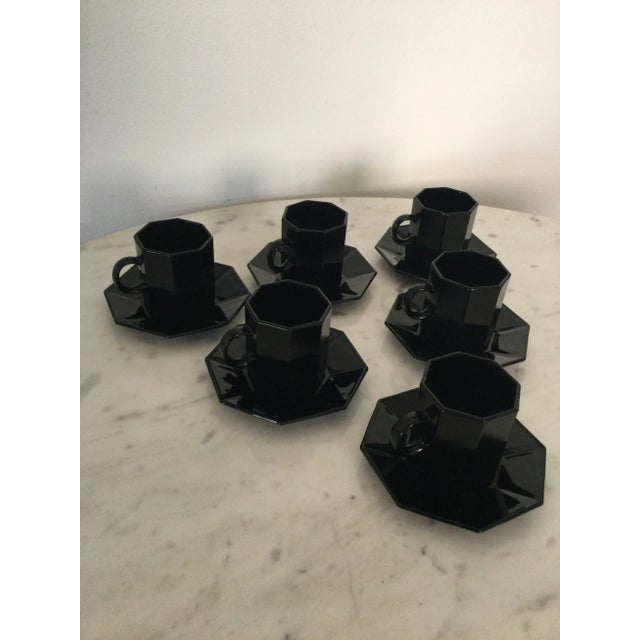 Mid-Century Modern 1980s Vintage Arcoroc France Black Octagonal Espresso Coffee Cups and Saucer Set- 12 Pieces For Sale - Image 3 of 10