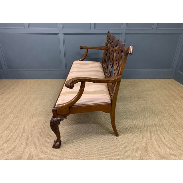 Chippendale Style Carved Mahogany Settee, 1900 For Sale - Image 6 of 18