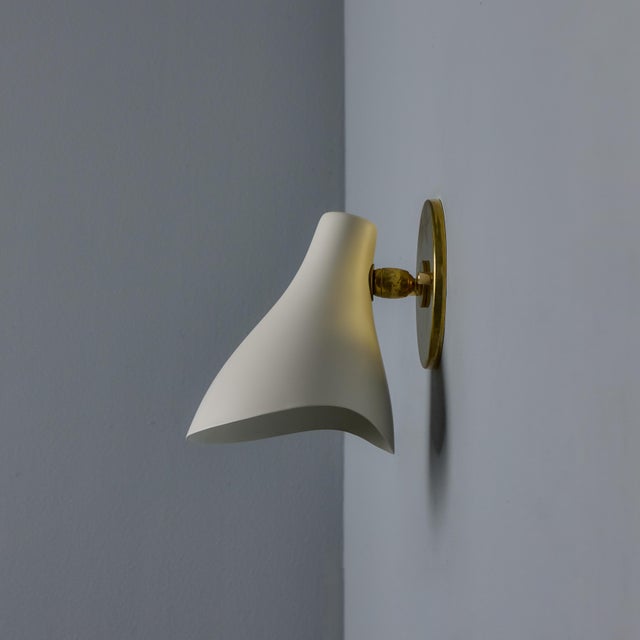 1950s 1950s Gino Sarfatti Model #10 Sconce for Arteluce in White For Sale - Image 5 of 12