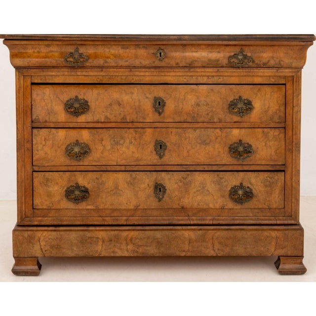 French Louis Philippe Burl Walnut Commode, 19th C. For Sale - Image 3 of 8