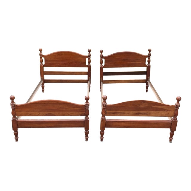 Vintage Cannonball American Colonial Carved Cherry Wood Twin Size Bedframe - A Pair For Sale