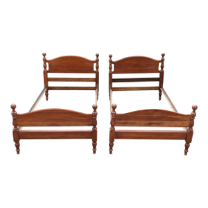 Vintage Cannonball American Colonial Carved Cherry Wood Twin Size Bedframe - A Pair