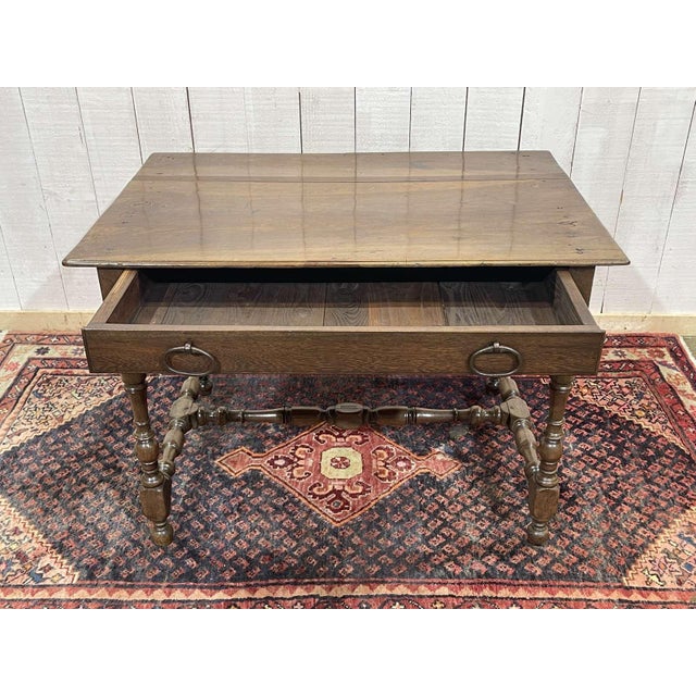 Antique Desk in Walnut and Oak, 1800s, in Good conditions. Designed before 1890