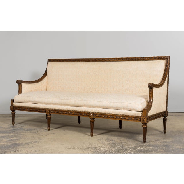 Wood Late 19th Century French Louis XVI Style Oak Canapé in Cream Jacquard For Sale - Image 7 of 18