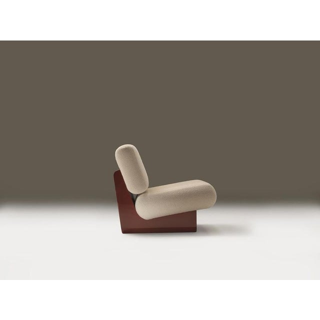 Romy Lounge Chair by Haymann Editions Dimensions: D 69 x W 69 x H 77 cm. Materials: Upholstery, wood. This set of seats...