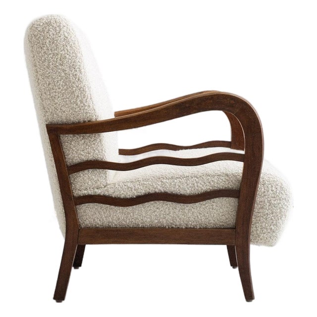Mid-Century Italian Armchair in the Style of Paolo Buffa For Sale