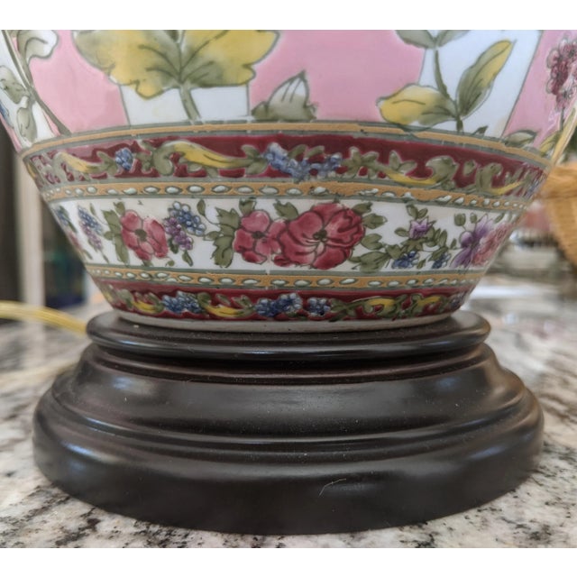 Textile Vintage Pink Chintz Ceramic Table Lamp With Pleated Lampshade For Sale - Image 7 of 15