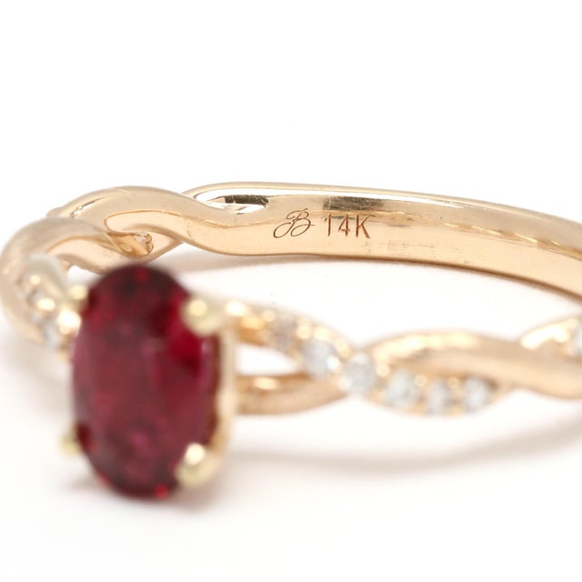 1.22ctw Diamond and Ruby Twisted Ring, 14k Yellow Gold, Ring Size 6 For Sale In Greensboro - Image 6 of 7