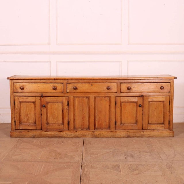 English Country House Dresser Base in Pine For Sale - Image 4 of 12