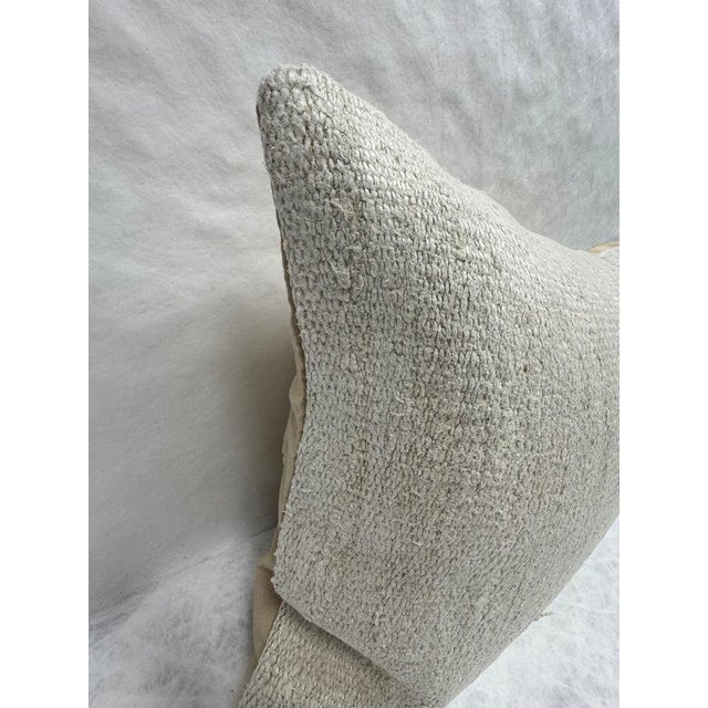Contemporary Turkish Hemp Pillow Cushion Natural Beige Pillow Cushion Cover 16" x 24" For Sale - Image 3 of 4