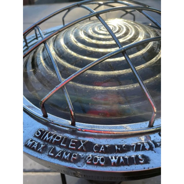 This British army light dates from the 1940s. Manufactured by the renowned English manufacturer Simplex Electric Company,...