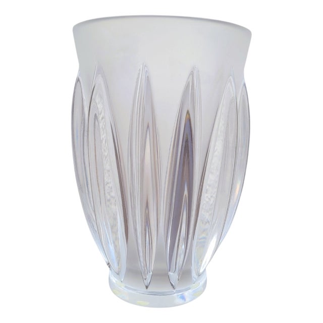 Courchevel Vase from Lalique For Sale