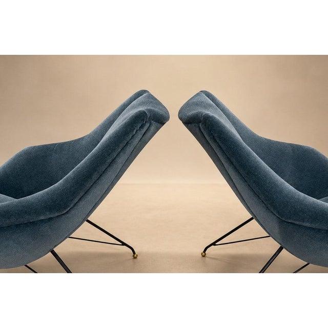 Designed by Carlo Hauner for Forma Móveis in the mid-1950s, the iconic "Concha" armchair stands among the purest...