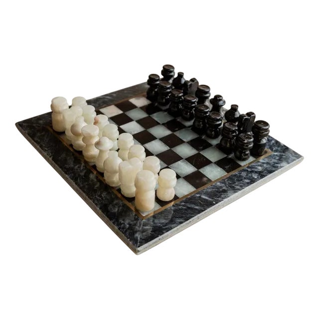 Vintage Black and Cream Marble Chess Board with Carved Pieces, Italy, 1960s, Set of 33 For Sale