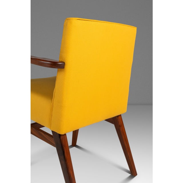 Set of Four (4) Rare Restored Mid-Century Modern Model C-108 Armchairs in Walnut Attributed to Jens Risom for Jens Risom Design, Usa, C. 1950s For Sale - Image 15 of 18