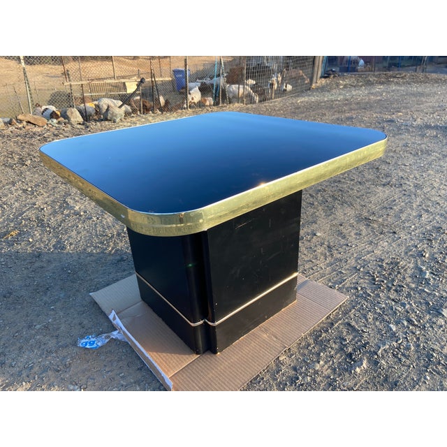 Art Deco Postmodern Side End Coffee Table With Mirror Top & Black Lacquered Pedestal Base For Sale - Image 3 of 15