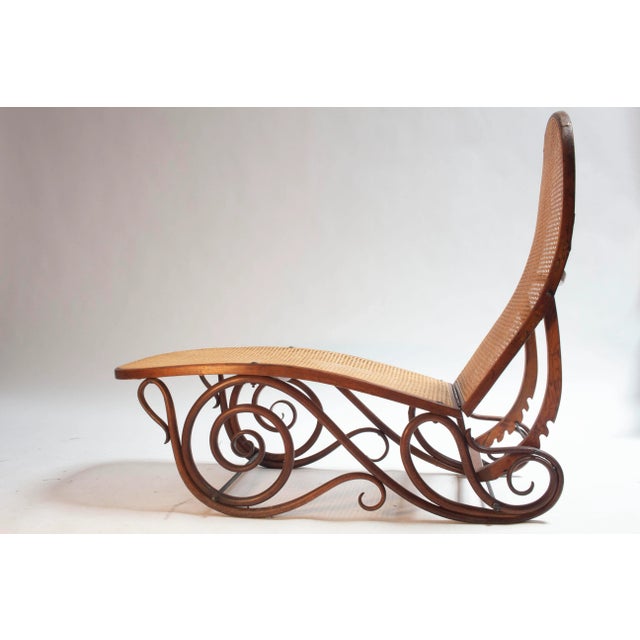 Art Nouveau Perfectly Sculpted Art Nuevo Chaise For Sale - Image 3 of 5