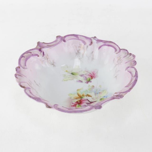 Early 20th Century Rs Prussia Victorian Purple and White Floral Scalloped Plate With Gold Detailing For Sale - Image 5 of 10